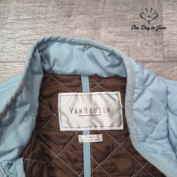 Van Heusen Quilted Zip Front Vest Size XS - Picture 2 of 5